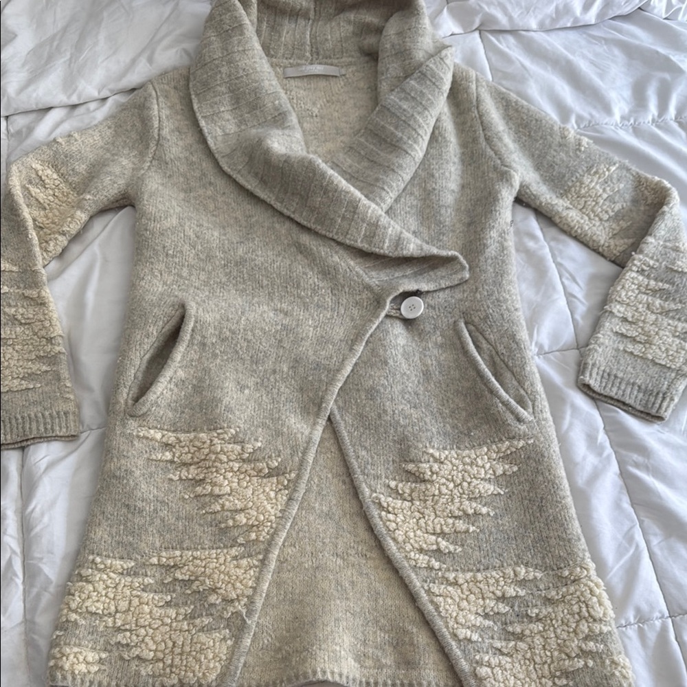Elegant Cream Knit Cardigan